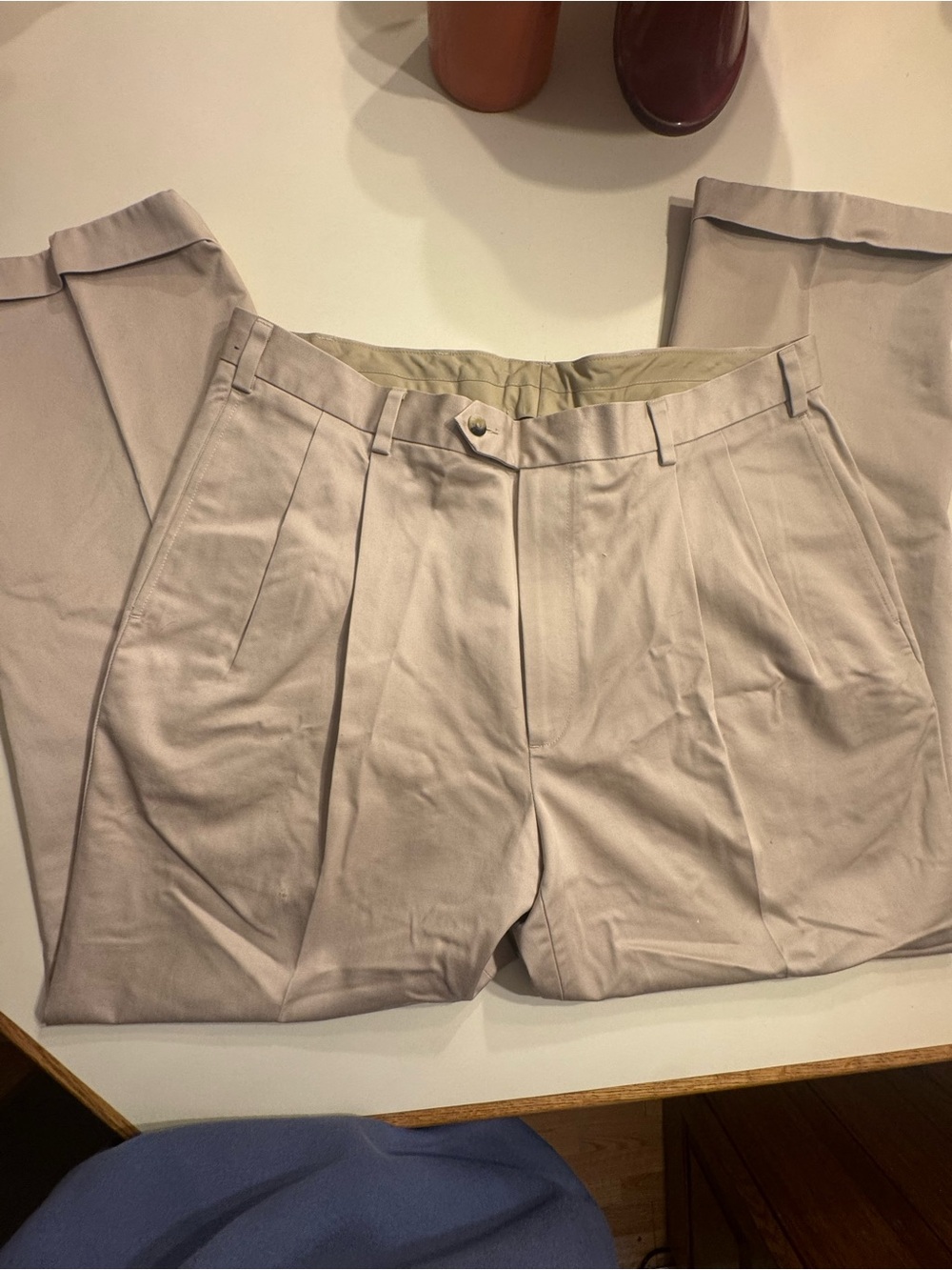 Jos. A. Bank Traveler’s Collection Men’s Khaki Pleated Pants 38x30 Cotton Cuffed